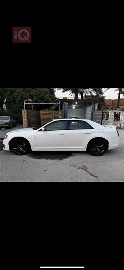 کرایسلەر 300